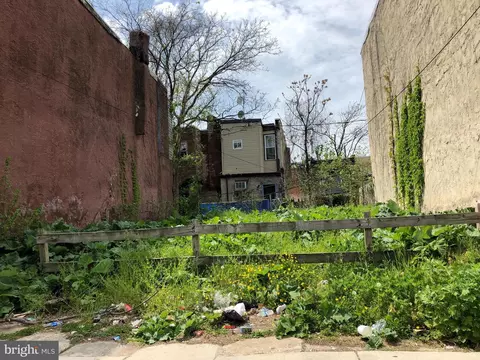 2456 N Natrona St, Philadelphia, PA 19132