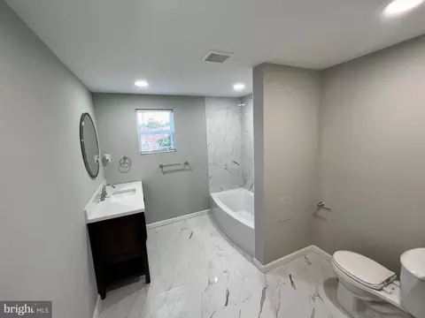 3459 Kip St, Philadelphia, PA 19134