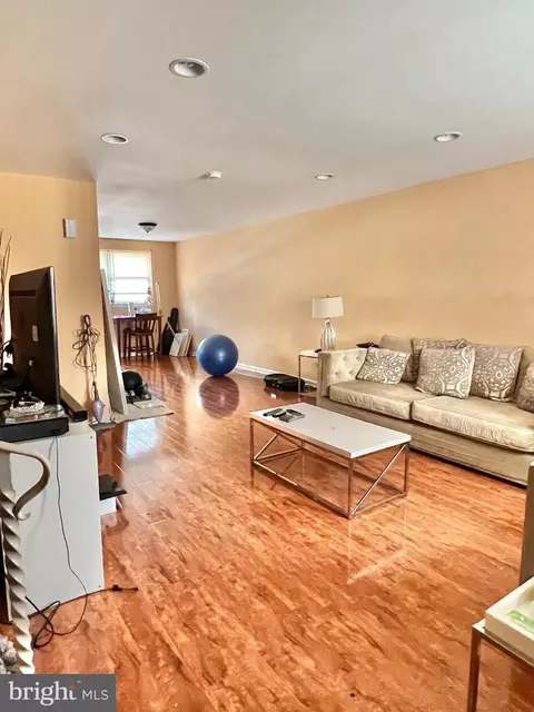 1511 Elbridge St, Philadelphia, PA 19149