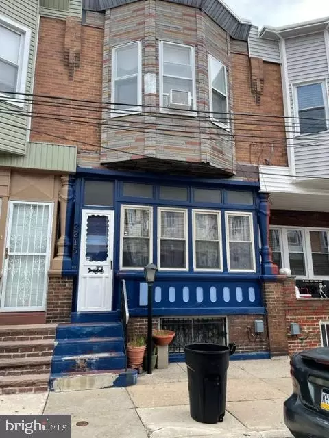 2215 S Croskey St, Philadelphia, PA 19145