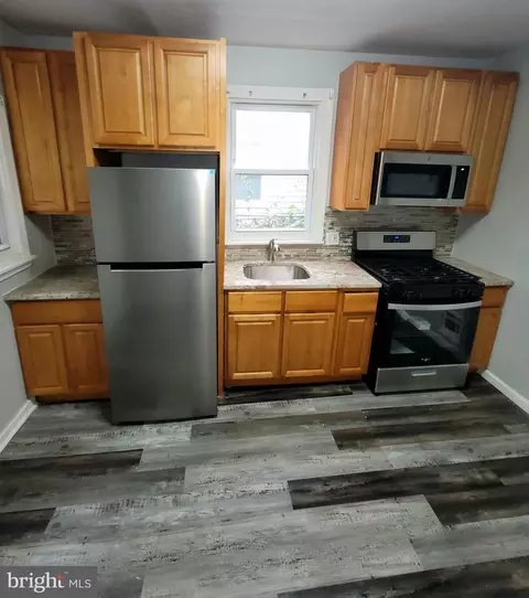 332 E Shedaker St, Philadelphia, PA 19144