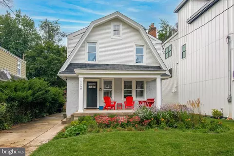 7508 Newland St, Philadelphia, PA 19128