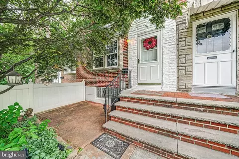 6649 Cottage St, Philadelphia, PA 19135