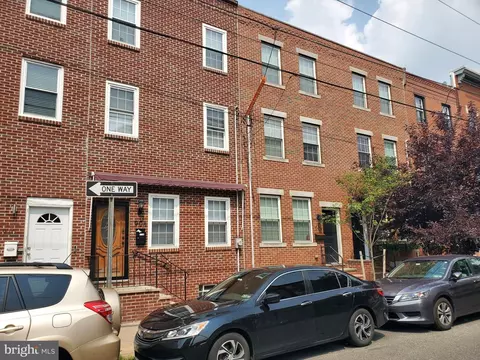 908 S 12th St, Philadelphia, PA 19147