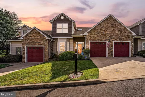 552 Penny Ln #C103, Philadelphia, PA 19111