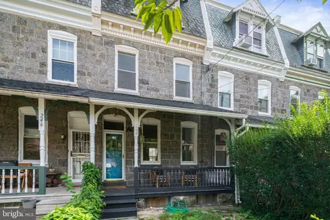 244 Sumac St, Philadelphia, PA 19128