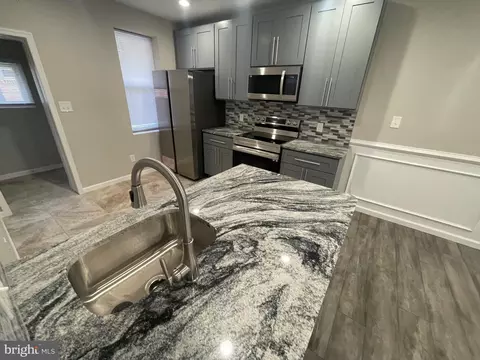 427 Fern St, Philadelphia, PA 19120