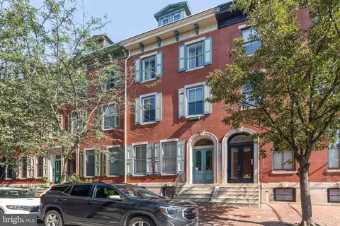 1703 Wallace St #201, Philadelphia, PA 19130