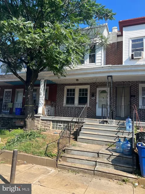 135 W Ruscomb St, Philadelphia, PA 19120