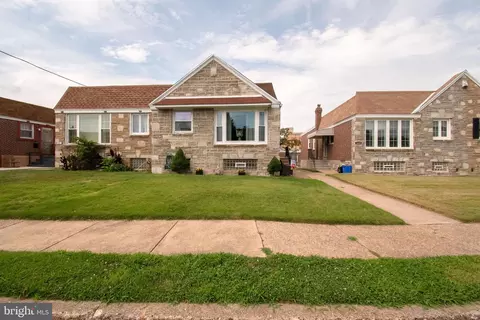 2823 Solly Ave, Philadelphia, PA 19152