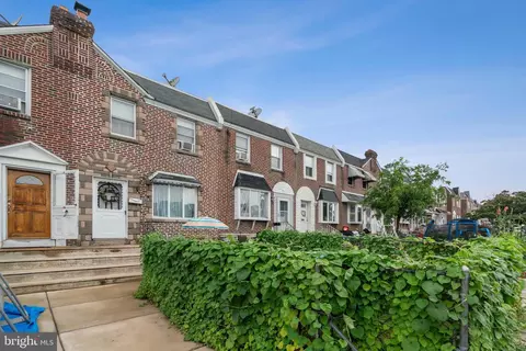 6612 Montague St, Philadelphia, PA 19135
