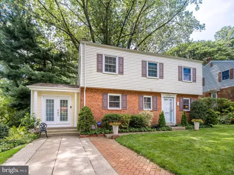 8408 Chippewa Rd, Philadelphia, PA 19128