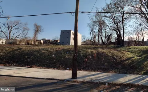 3618 Fairmount Ave, Philadelphia, PA 19104