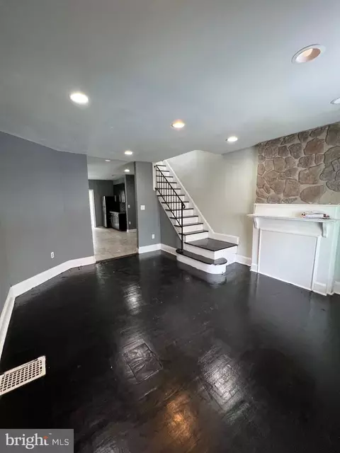 139 N Edgewood St, Philadelphia, PA 19139