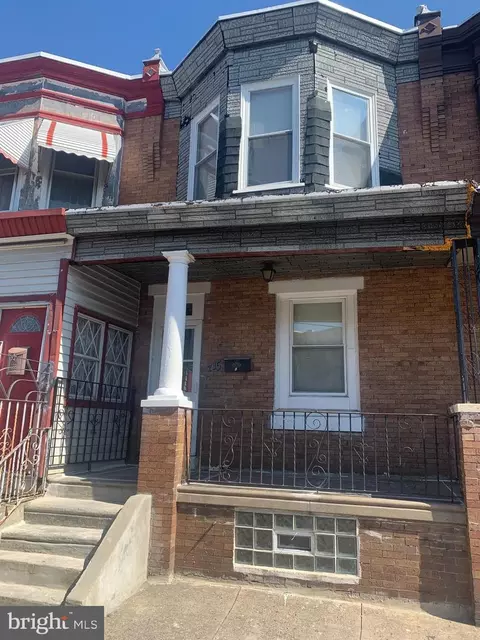 715 W Lycoming St, Philadelphia, PA 19140
