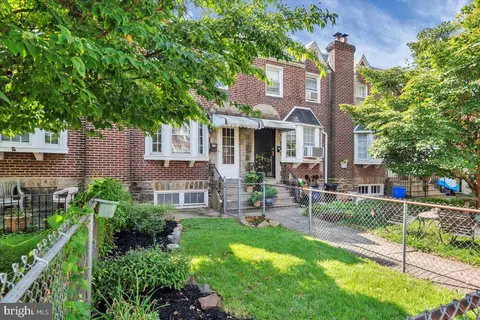 6433 Marsden St, Philadelphia, PA 19135