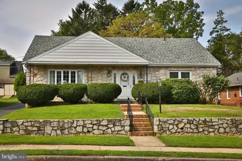 4610 Barry Rd, Philadelphia, PA 19114