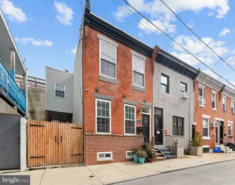 1147 Mercy St, Philadelphia, PA 19148