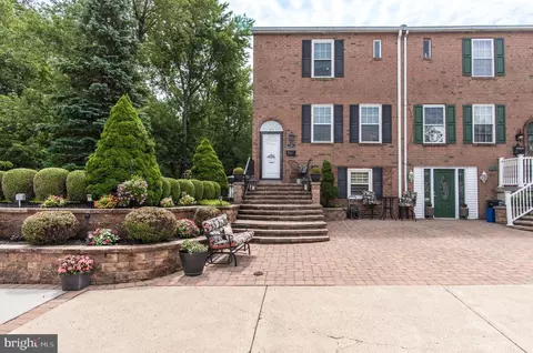 232 Parkdale Rd, Philadelphia, PA 19154