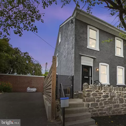 4653 Sheldon St, Philadelphia, PA 19127