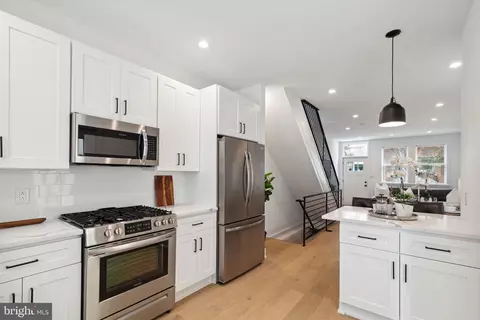 2214 Myrtle St, Philadelphia, PA 19130