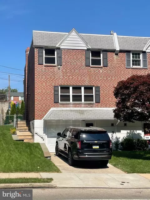 849 W Bells Mill Rd, Philadelphia, PA 19128