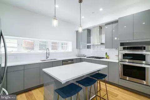 1759 N Howard St, Philadelphia, PA 19122