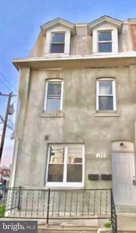 1301 S 49th St, Philadelphia, PA 19143