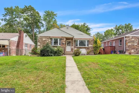 11717 Gifford Ave, Philadelphia, PA 19116