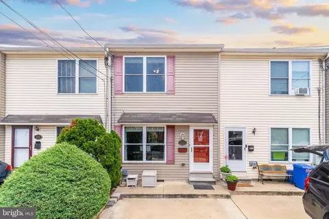 3531 E Thompson St, Philadelphia, PA 19134