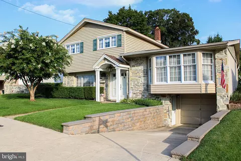 10987 Kipling Ln, Philadelphia, PA 19154