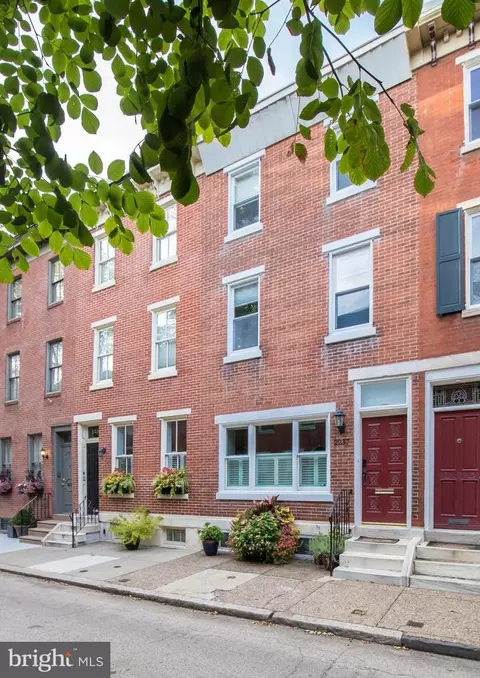 2237 Wallace St, Philadelphia, PA 19130