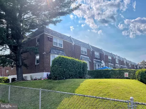 2154 Mckinley St, Philadelphia, PA 19149