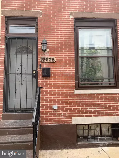 2225 N Carlisle St, Philadelphia, PA 19132