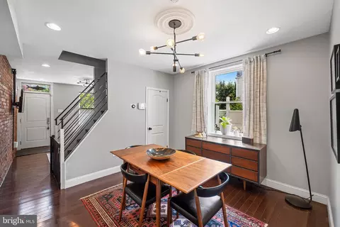 2208 Almond St, Philadelphia, PA 19125