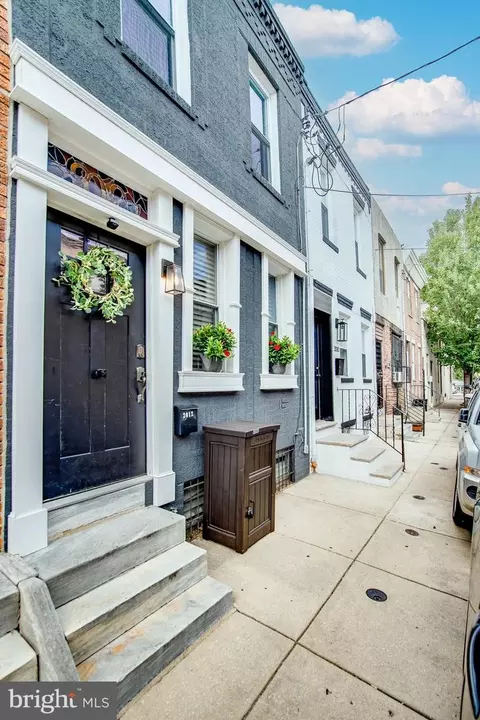 2012 S Darien St, Philadelphia, PA 19148