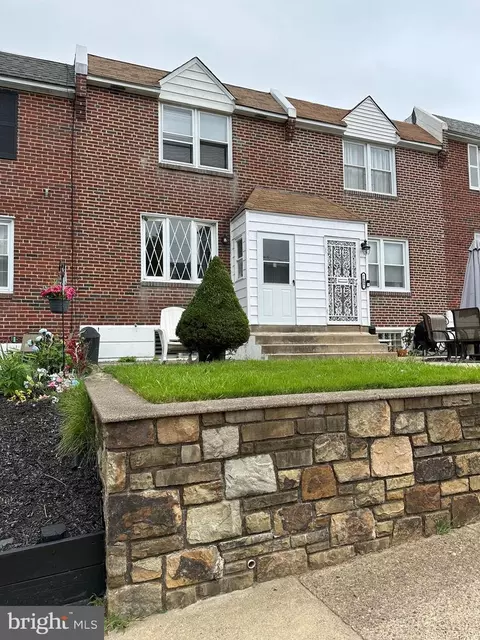 7659 Woodcrest Ave, Philadelphia, PA 19151