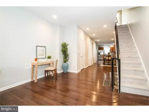 2228 Reed St, Philadelphia, PA 19146