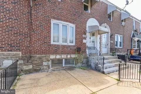 4315 Chippendale St, Philadelphia, PA 19136