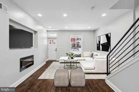 716 S 56th St, Philadelphia, PA 19143