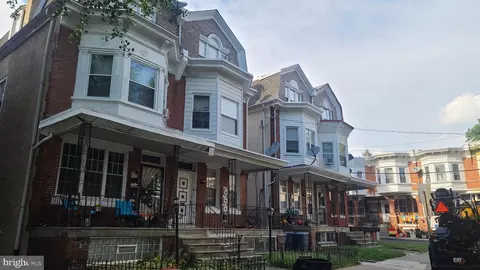 63 W Sharpnack St, Philadelphia, PA 19119