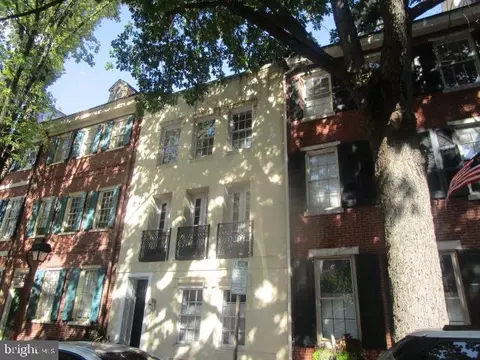 421 Spruce St, Philadelphia, PA 19106