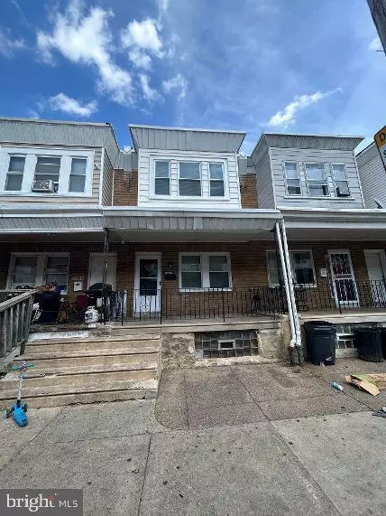 4745 Oakmont St, Philadelphia, PA 19136