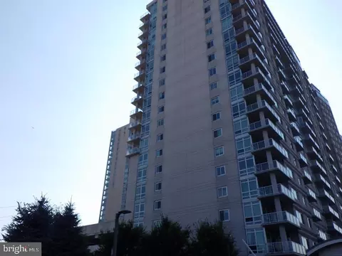 901 N Penn St #P1504, Philadelphia, PA 19123