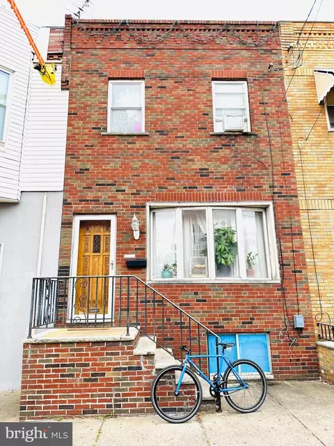 1102 W Porter St, Philadelphia, PA 19148
