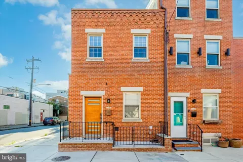 1348 S Front St, Philadelphia, PA 19147
