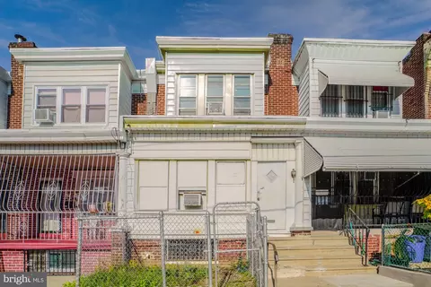 4852 B St, Philadelphia, PA 19120