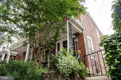 501 Seville St, Philadelphia, PA 19128