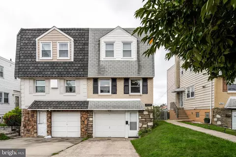 9967 Bridle Rd, Philadelphia, PA 19115