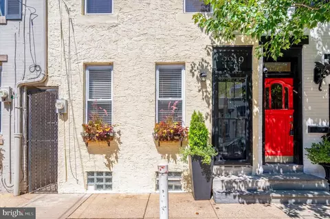 2219 Pemberton St, Philadelphia, PA 19146